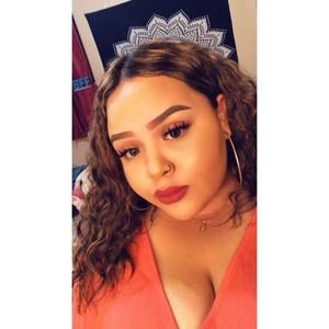 Meet your Posher, Yazmin